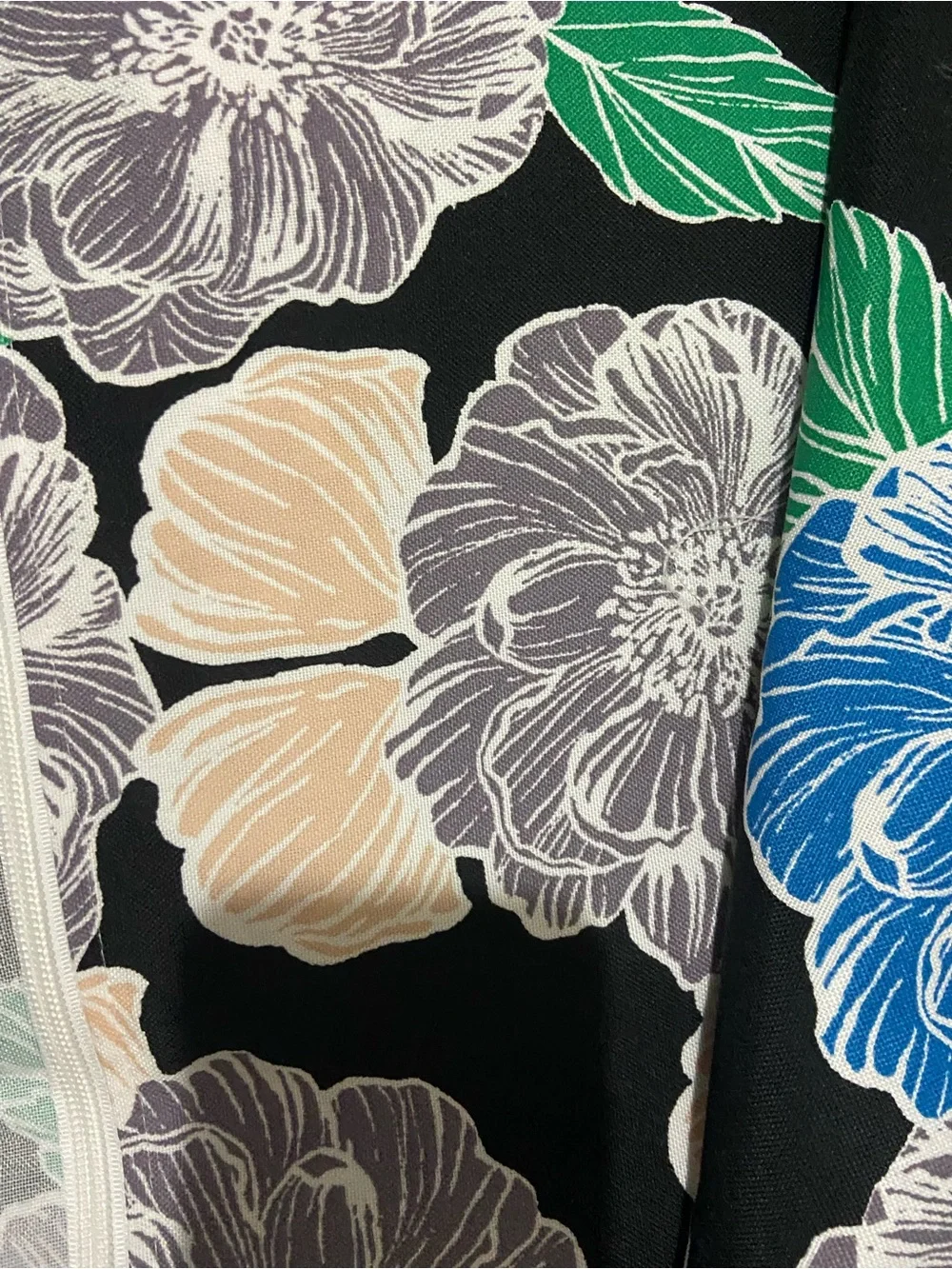 Outdoor Tablecloth with Umbrella Hole and Zipper, Rectangle Patio Table Covers